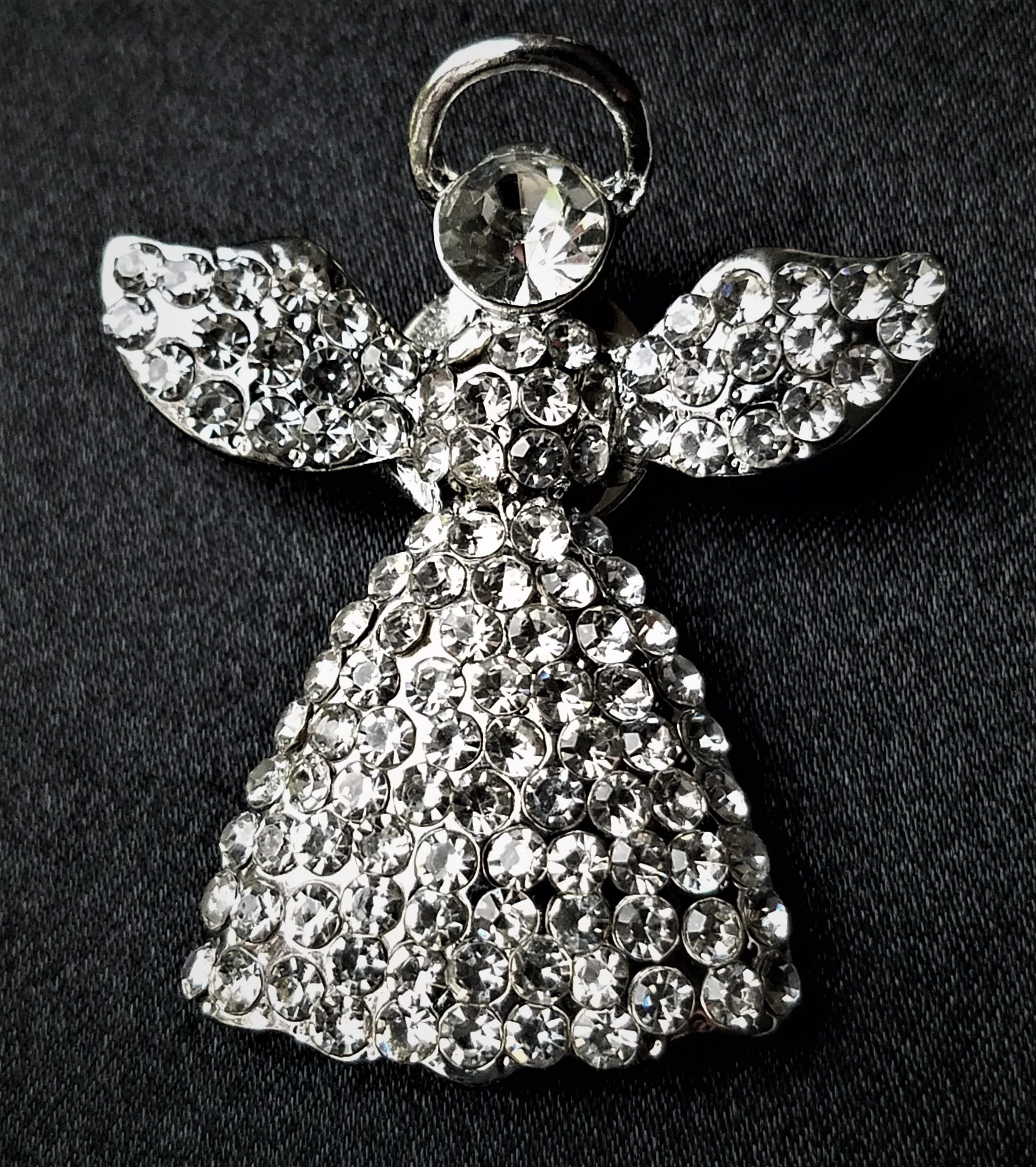 Rhinestone Magnetic Brooch